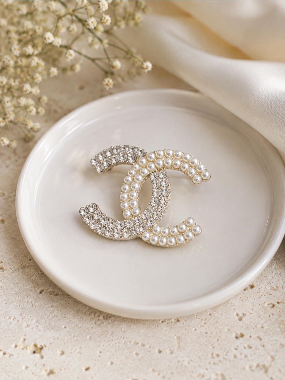 Double C pendant brooch